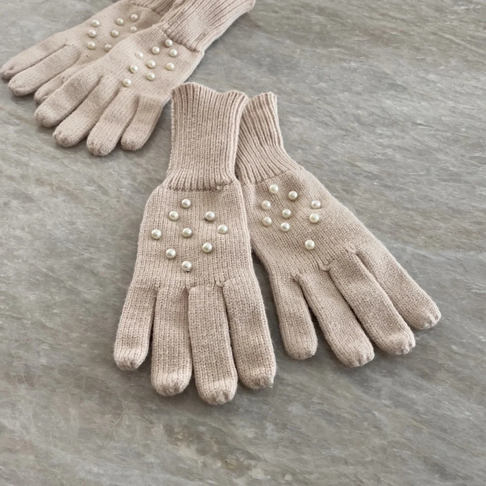 Zara beige mittens surf faux pearls, 2 pairs